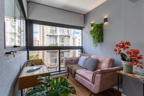 Estudio | Zona de estar | Una Smart TV