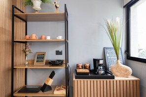Estudio City | Interior
