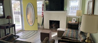 Cozy Home in Corning — Walk to the Corning Museum of Glass!