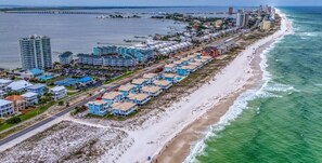 Beach nearby - Gulf & Bay Views: Sleeps 6 in 3BR, 2BA Condo-TT3F (Pensacola Beach)