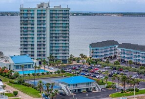 Exterior - Spacious 3rd floor condo with views of Gulf and the Bay-TT3F (Pensacola Beach)
