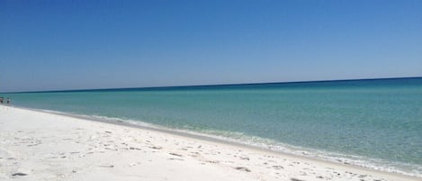 Vlak bij het strand