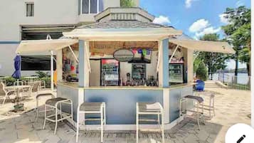 Bar (en la propiedad)