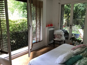 2 bedrooms, WiFi, bed sheets - Appartement de Charme Avec Jardin Paris Saint Cloud (Saint-Cloud)