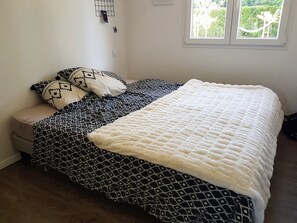 3 bedrooms, in-room safe, iron/ironing board, travel crib - Villa Julia Piscine 7mx4m Chauffée au sel Coeur de Village (Tosse)