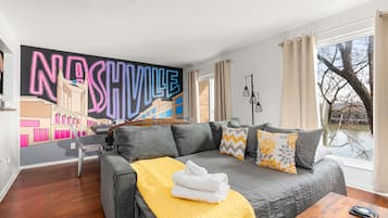 2 chambres, fer et planche à repasser, Wi-Fi gratuit, draps fournis