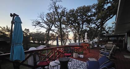 Cottage on the Cove with Paddleboarding and kayaks