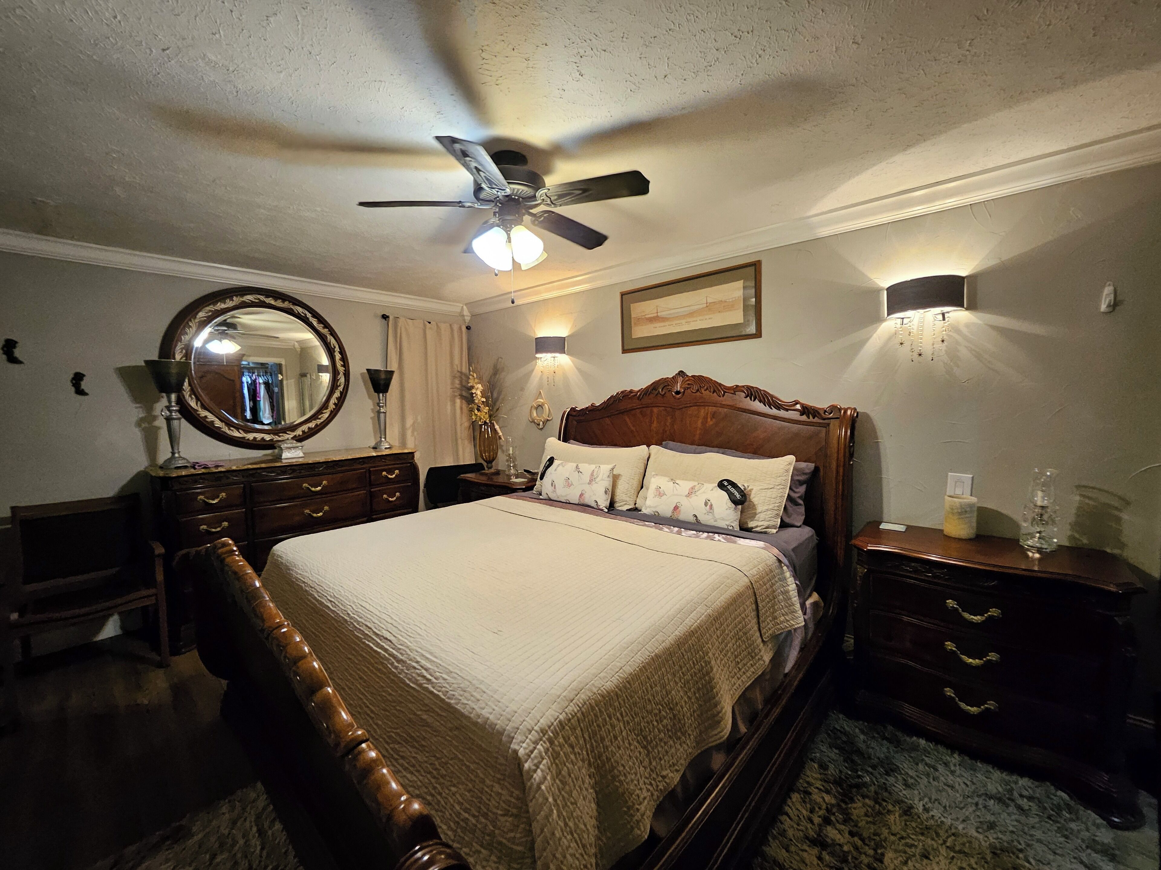 2 bedrooms, iron/ironing board, travel crib, free WiFi