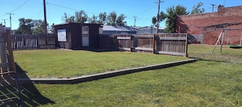 Suite Country Downtown #2 Cozy and Relaxing just minutes from Lake Frances
