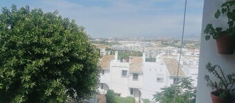 Bonito Apartamento Cerca a Banús