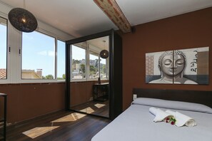 3 chambres, fer et planche à repasser, Wi-Fi gratuit, draps fournis