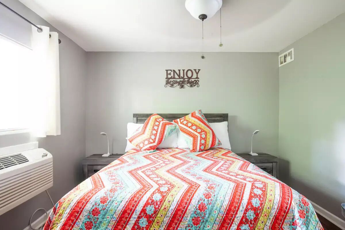 1 bedroom, iron/ironing board, free WiFi, bed sheets