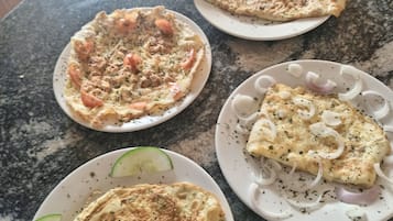 Petit déjeuner préparé sur commande servi tous les jours en supplément
