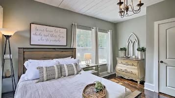 4 slaapkamers, reisbedje, wifi, beddengoed