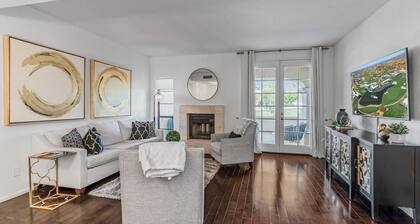 Your Luxury Getaway on Biltmore Golf Links Course, Phoenix AZ!