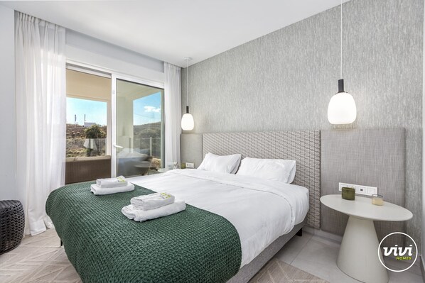 3 bedrooms, in-room safe, iron/ironing board, free WiFi