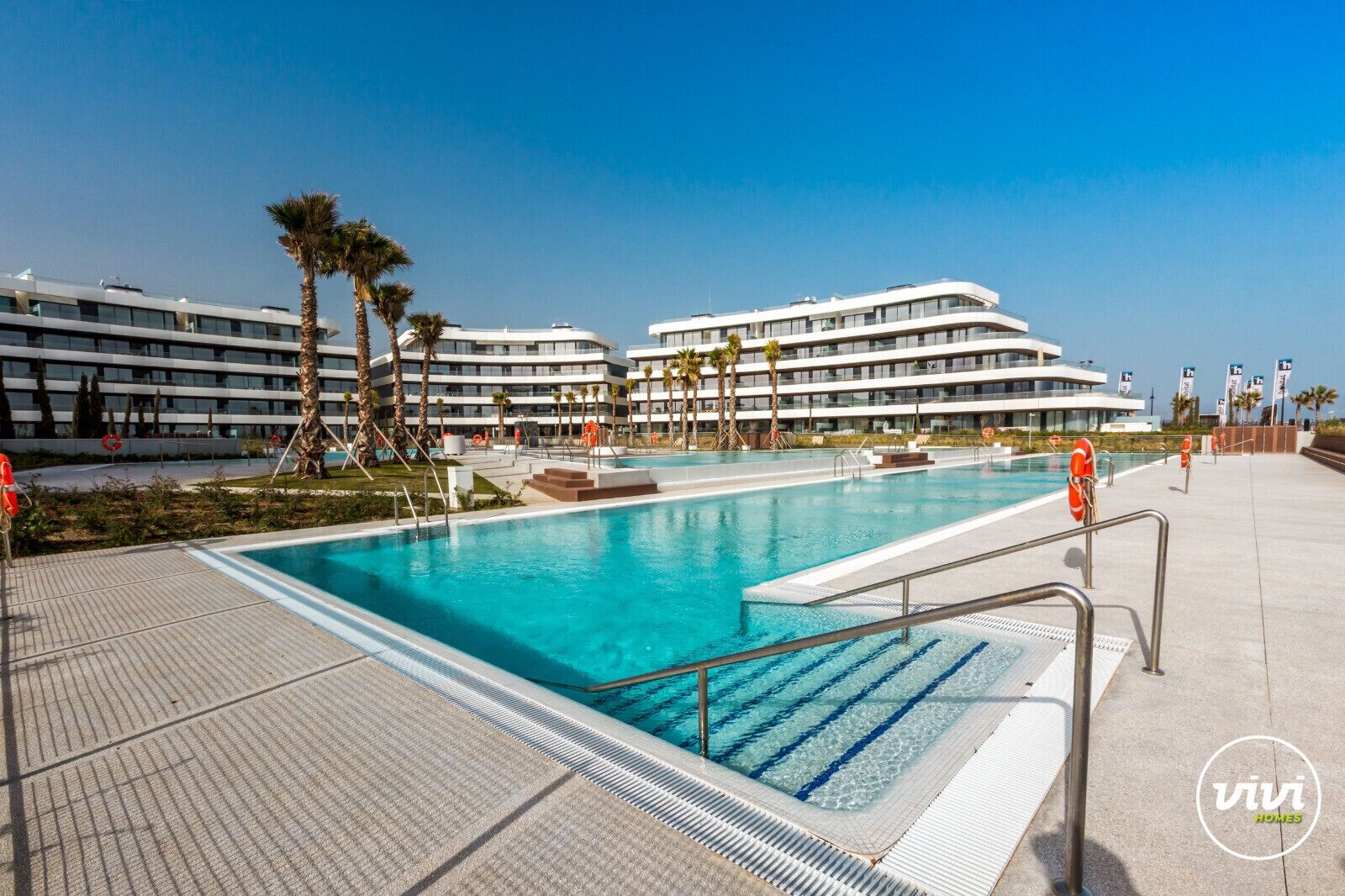 Una piscina cubierta