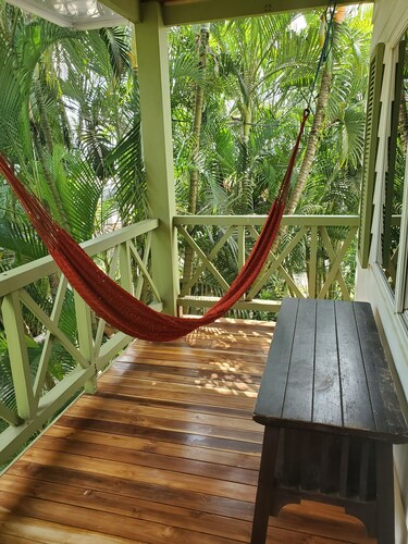 Beach Bungalow #6 - 2 bed 2 bath - Steps to Sand!