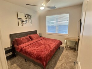 1 chambre, bureau, fer et planche à repasser, Wi-Fi gratuit