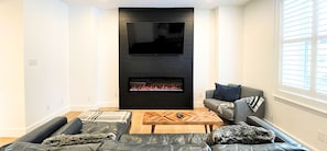 TV, fireplace