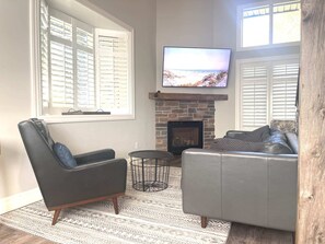 TV, fireplace, offices