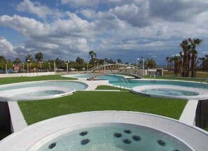 Pool - Ocean viewpoint in front of Torre la Sal beach. Close to Magic World. (Cabanes)