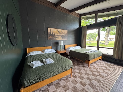 The Dax Lodge and Cabins 