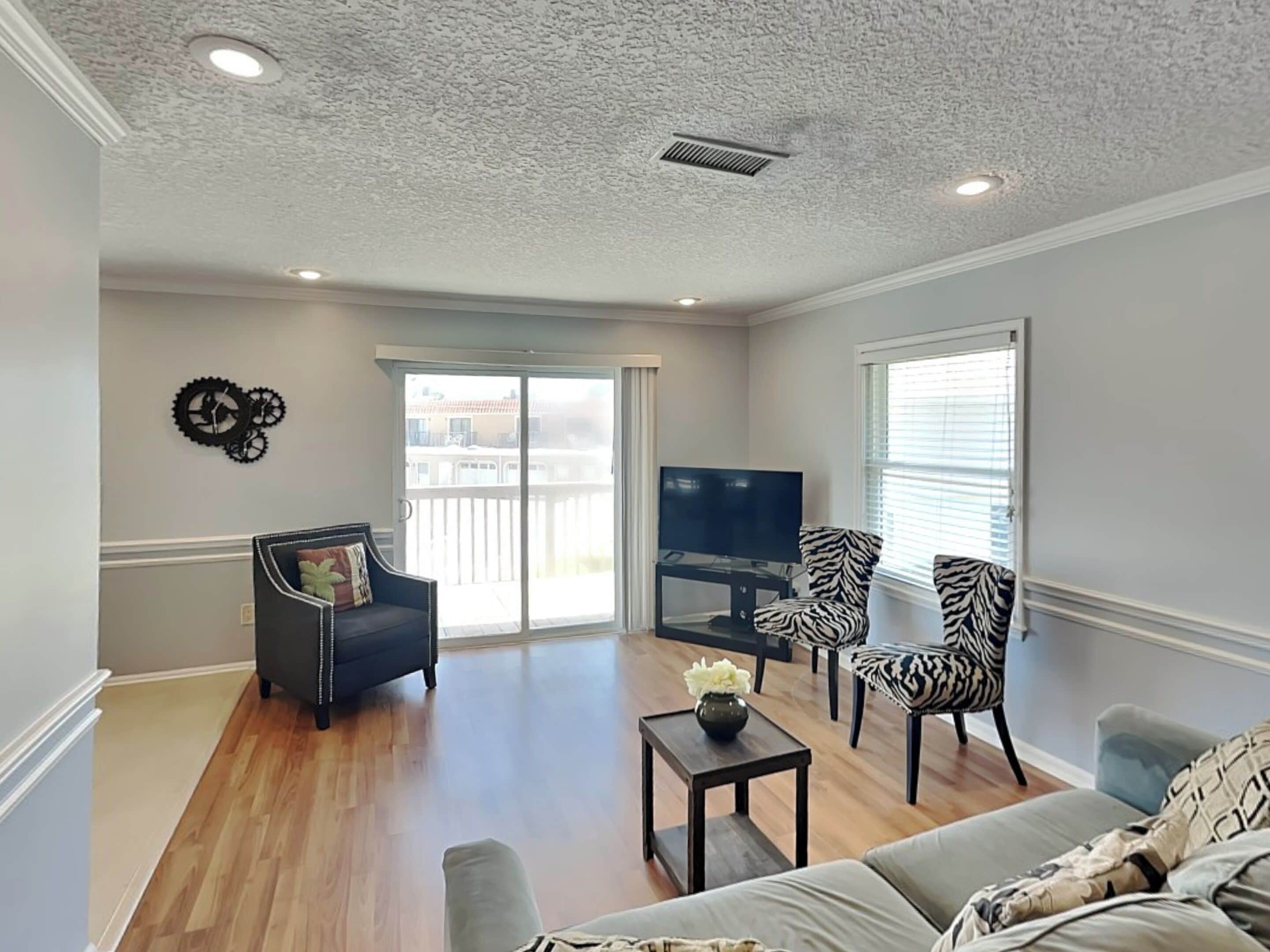 Condo (4 Bedrooms) | Property amenity