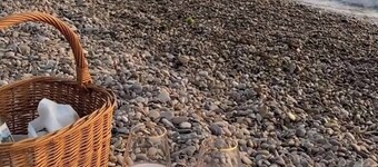 Click OMG Views - A Secret Provence Gem 2-8p 🌟🏖️🏡🌅🛥️🔑🌞 🌊🏞️🍷 ✨🛶🧘♀️