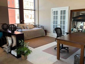 Interior - THE LOFT: Best-Kept Secret in Downtown Topeka (Topeka)