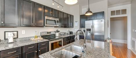 Fridge, microwave, coffee/tea maker, toaster