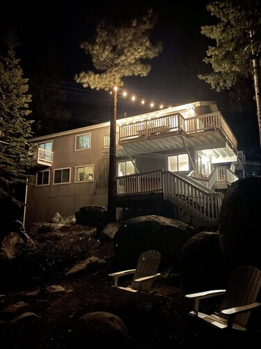 LUXURY MOUNTAIN HOME -Ideal for families- RARE FIND- Sleeps 10