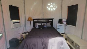 1 makuuhuone, työpöytä, silitysrauta/-lauta, ilmainen Wi-Fi