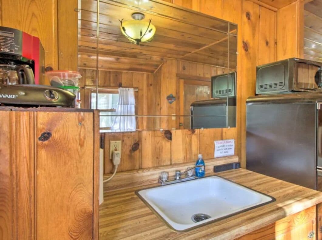 Fridge, microwave, coffee/tea maker, toaster