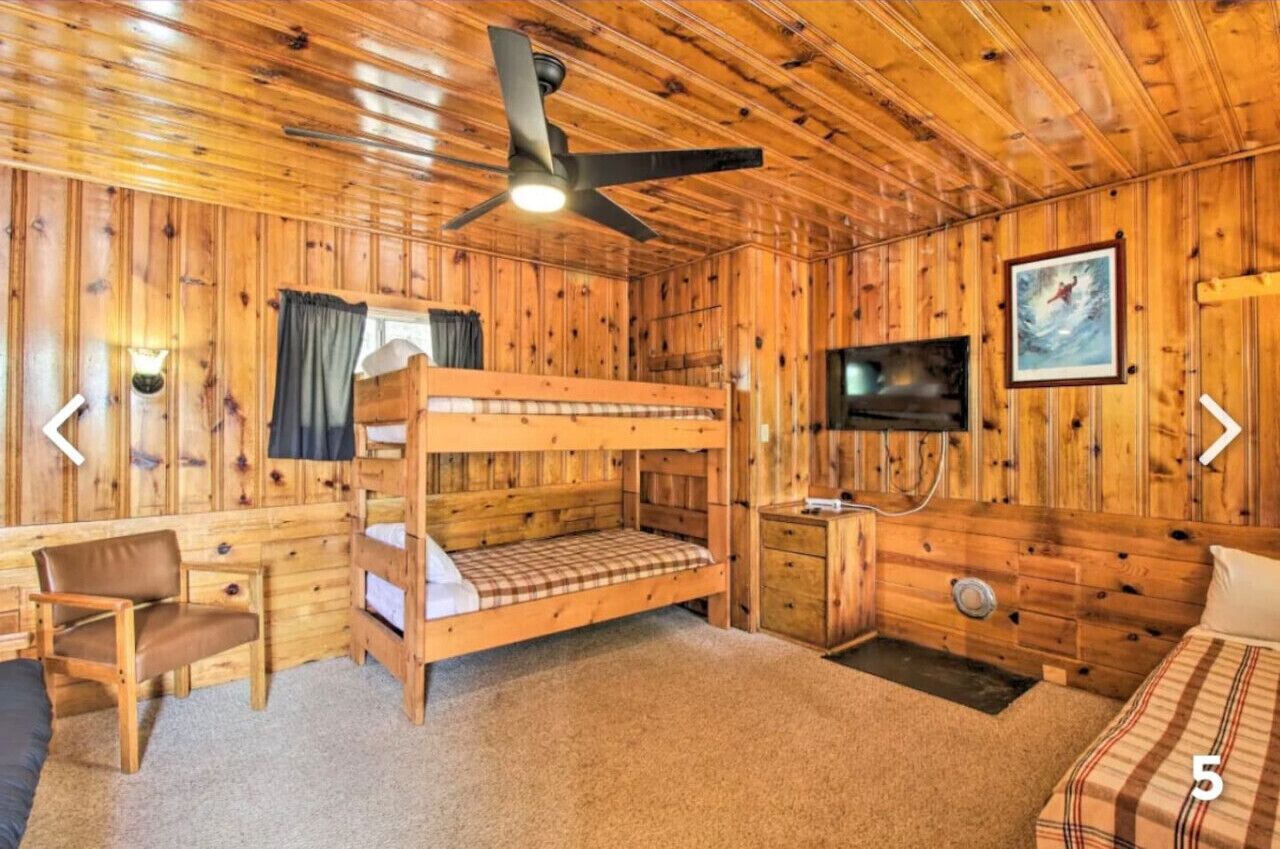 1 多间卧室、办公桌、免费 WiFi、床单