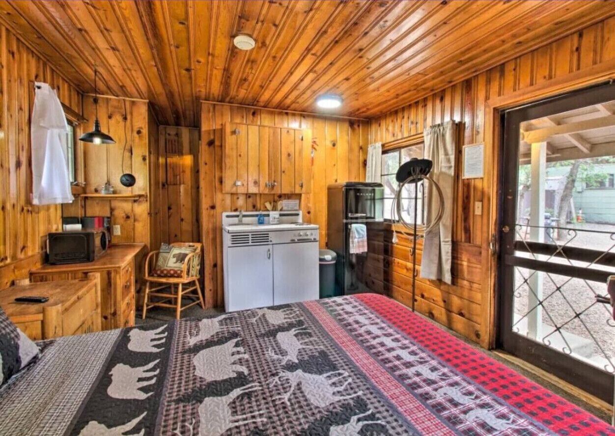 1 多间卧室、办公桌、免费 WiFi、床单