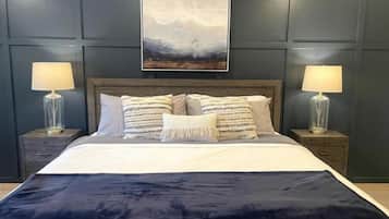 4 bedrooms, desk, iron/ironing board, travel cot