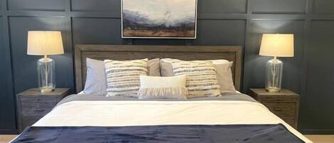 4 bedrooms, desk, iron/ironing board, travel crib