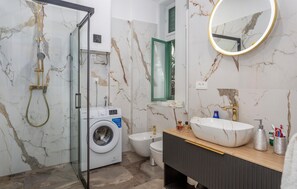 Een douche, een haardroger