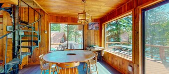 Nana and Papa's | Lakefront, dog-friendly home in Joseph with amazing yard, deck