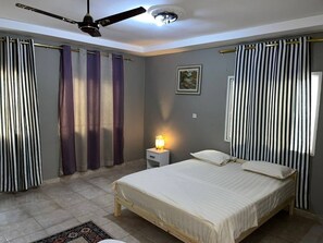 5 Schlafzimmer, WLAN, Bettwäsche