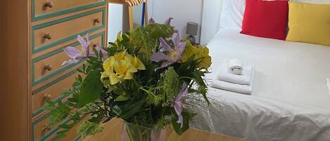 1 soverom, wi-fi (inkludert) og sengetøy