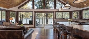 Lake Front House with Amazing View Near Bend Oregon