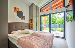 2 Schlafzimmer, Reisekinderbett, kostenloses WLAN, Bettwäsche