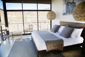 6 habitaciones, escritorio, tabla de planchar con plancha y wifi gratis 