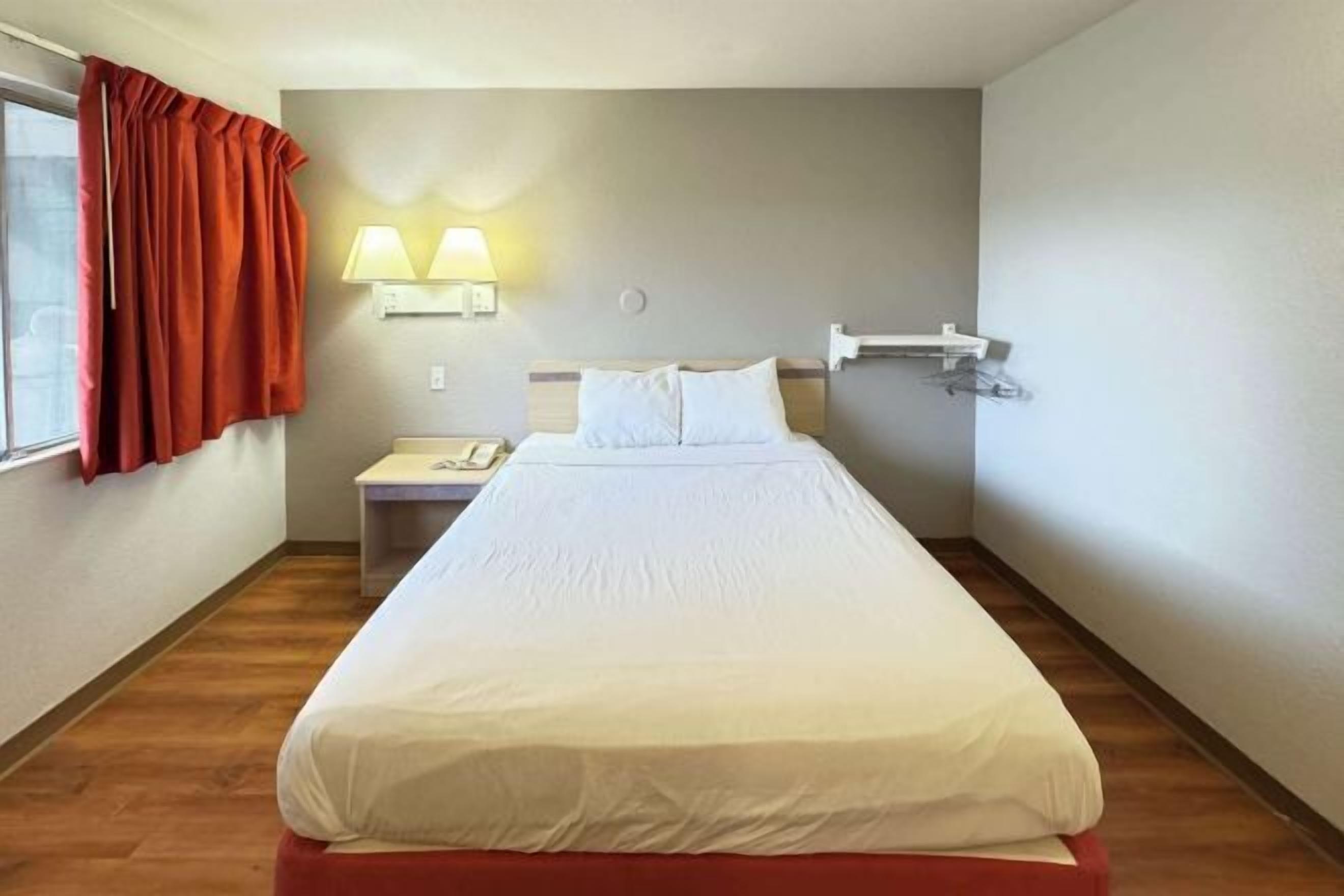 Wifi gratuïta i roba de llit 