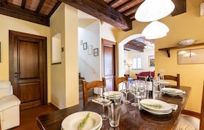 Dining - 2 bedroom lovely home in Montecastello (Montecastello)
