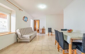 Interior - 2 bedroom lovely apartment in Kustici (Kustici)