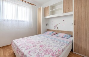2 quartos, Wi-Fi de cortesia, roupa de cama