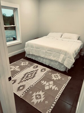 3 quartos, berço de viagem, Wi-Fi de cortesia, roupa de cama